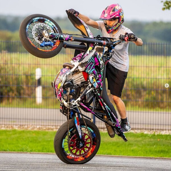 Kenny Stuntriding